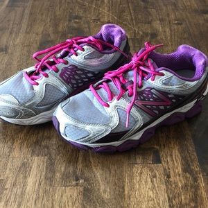 New balance women’s 1340v2 running shoes size 9 w